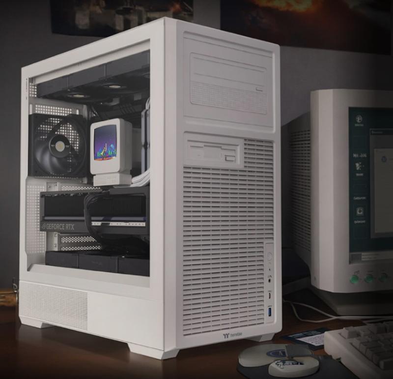Design retro boitier Thermaltake Retro 360 TG blanc