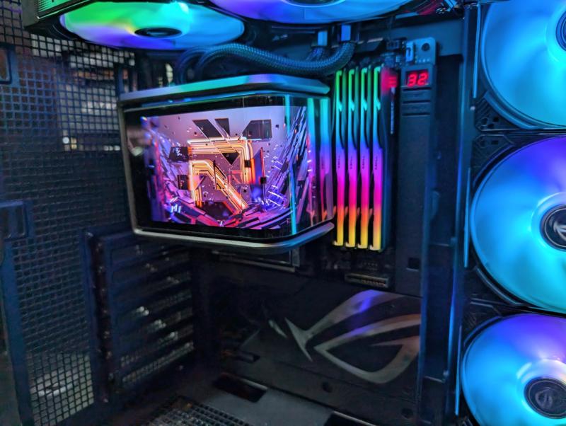 Ventilateurs ARGB ASUS ROG Ryuo IV SLC 360 ARGB et design premium