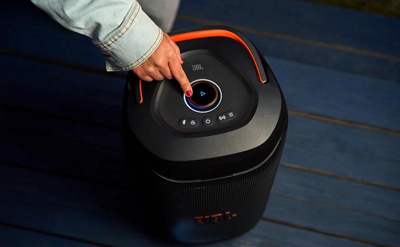 Transport et connectivité de la JBL PartyBox 130