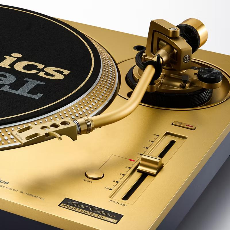 Bras en S et plateau amorti de la Technics SL-1200M7G