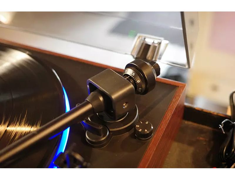 Éclairage LED personnalisable de la platine FiiO TT11