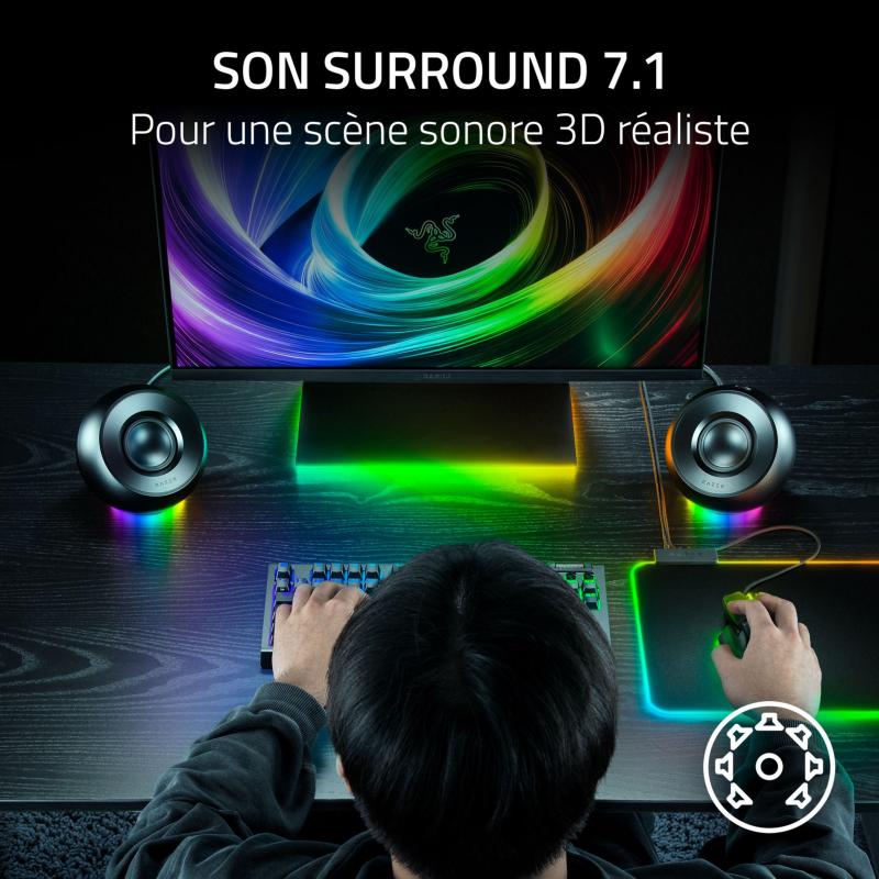 Éclairage sous-jacent Razer Chroma RGB à 10 zones et conception inclinée des enceintes Mako X