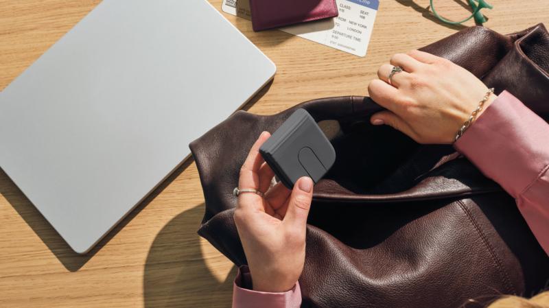 Logitech Mobi Fold en position ouverte
