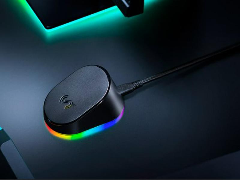 Recharge magnétique et connectivité Razer HyperSpeed Wireless du Mouse Dock V2 Pro