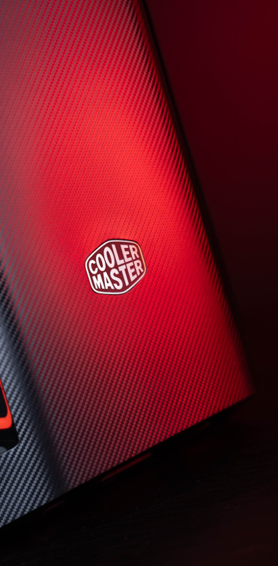 Les ports de façade du boîtier Cooler Master Masterbox MB520 TG ARGB