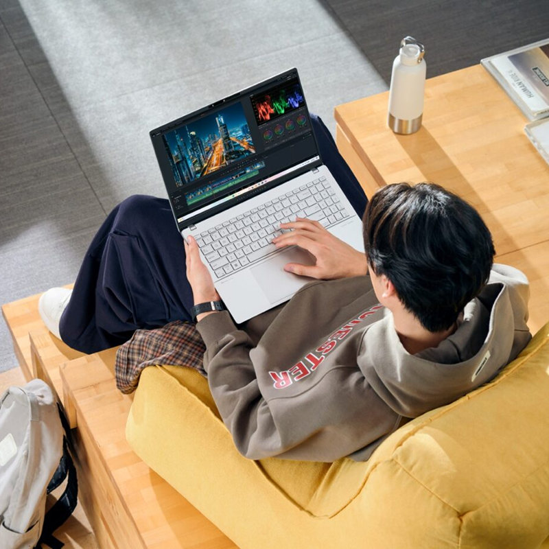 Test Asus VivoBook S15 : une déclinaison plus abordable du Snapdragon X Test Asus VivoBook S15 : une déclinaison plus abordable du Snapdragon X