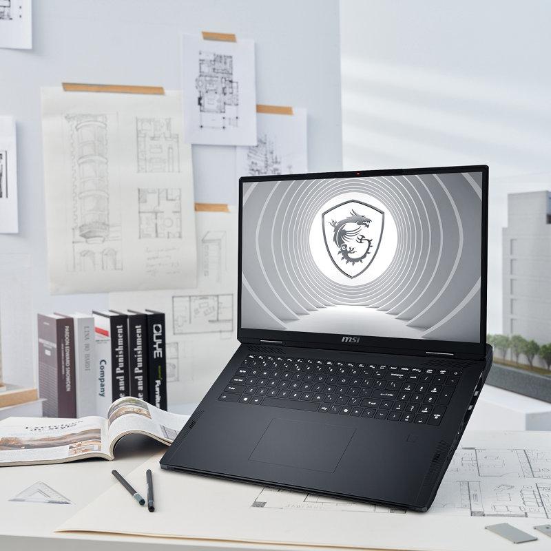 Station de travail mobile MSI CreatorPro X18 HX A14VKSG-025FR