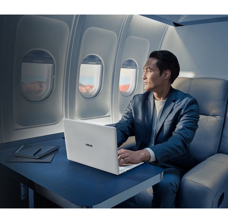ASUS ExpertBook Ultra ultraportable professionnel