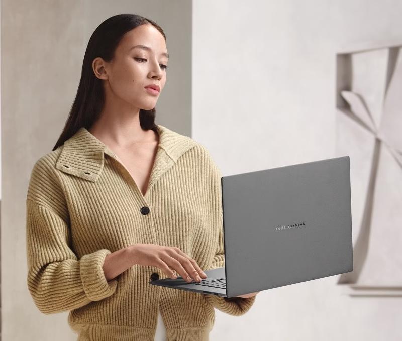 Écran OLED 3K 120 Hz du ASUS Zenbook S 16
