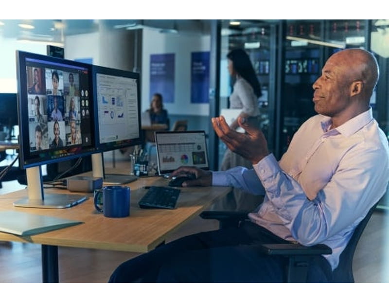 Performances et intelligence artificielle du HP EliteBook 8 G2i 16 AI PC