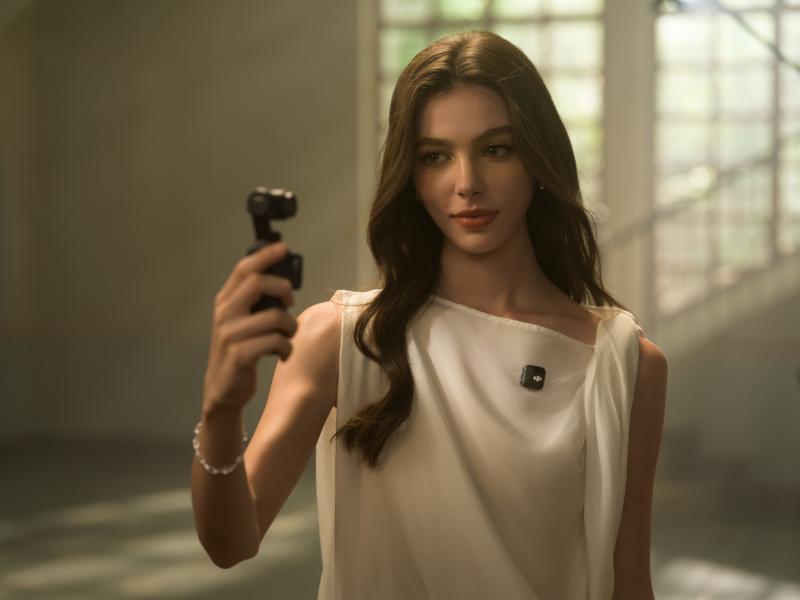 stabilisation DJI Osmo Pocket 4 en mouvement