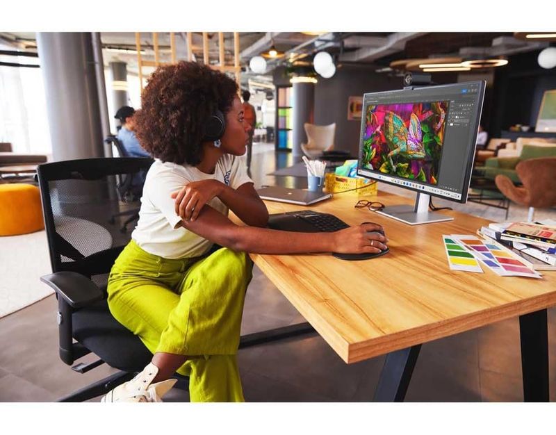 Écran HP 727pk 27″ 4K UHD