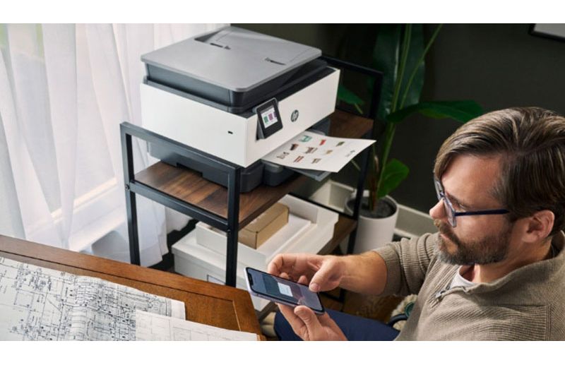 HP OfficeJet Pro 8132e imprimante jet d'encre couleur 4-en-1