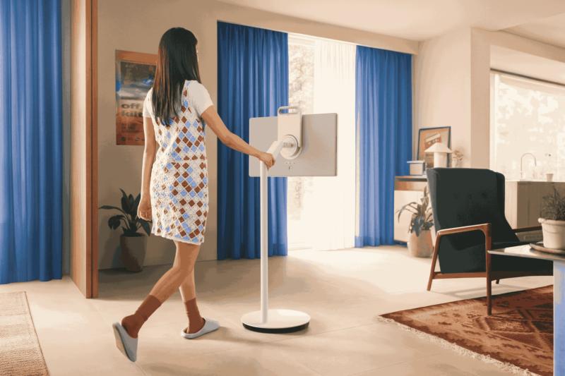 TV Samsung The Movingstyle avec pied mobile