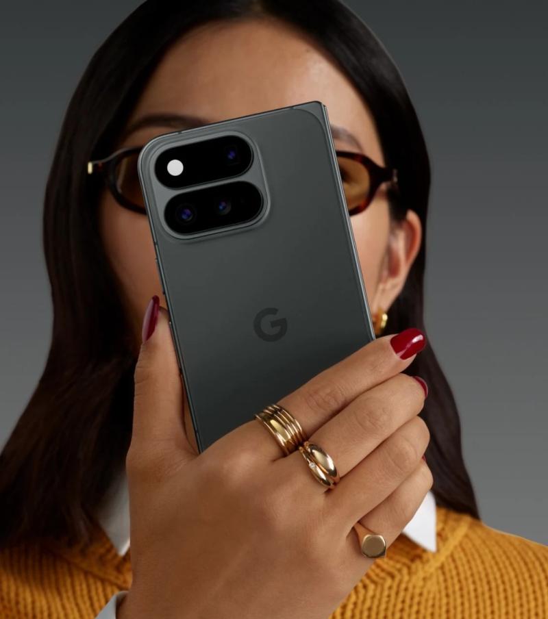 Smartphone pliable Google Pixel 11 Pro Fold Noir Volcanique