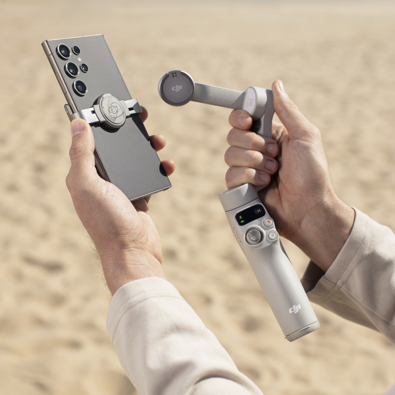 Personnes avec caméra en main