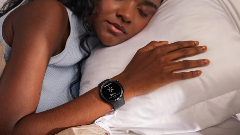 Écran OLED et suivi sportif de la Motorola moto watch Matte Black