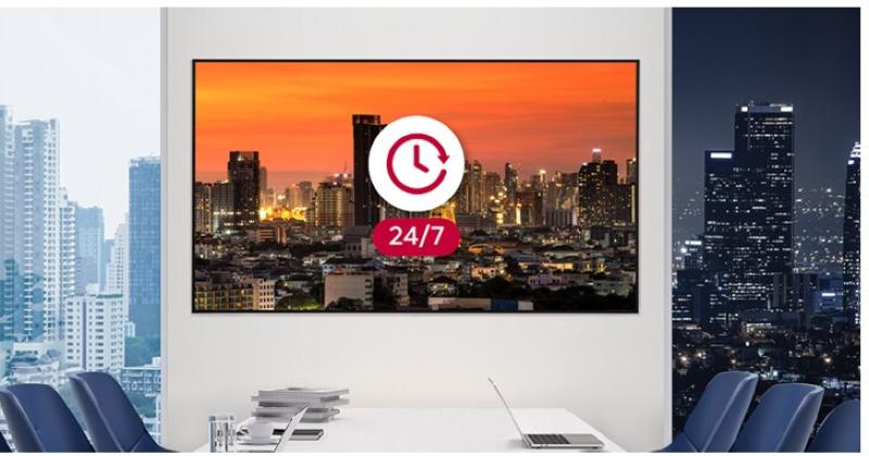 Connectivité et fonctions professionnelles de l'écran LG 86UL5Q-E