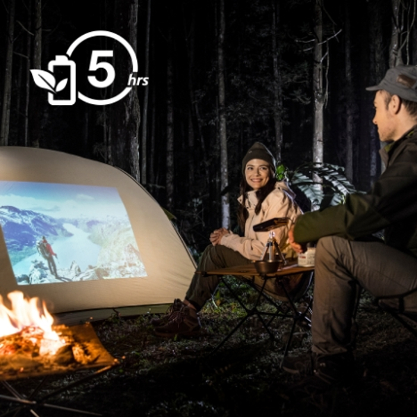 Image projection d'un film en camping avec batterie 5 heures