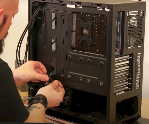 Comment optimiser le cable management d'un PC de gamer ?
