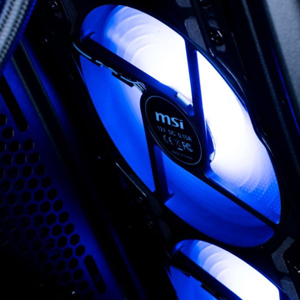 guide l'accès aux composants dans un boitier pc