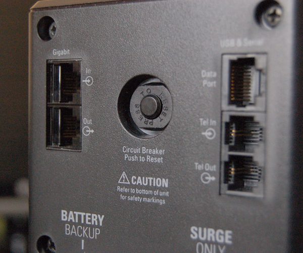 guide Une connectique spécifique aux périphériques communicants