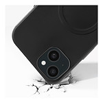Coque et housse Akashi Coque de protection MagSafe en silicone noir- Apple iPhone 15 - Autre vue