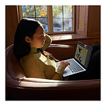 MacBook Apple MacBook Air M5 13" (2026) Lumière stellaire 24 Go / 1 To (MDHD4FN/A) - Autre vue