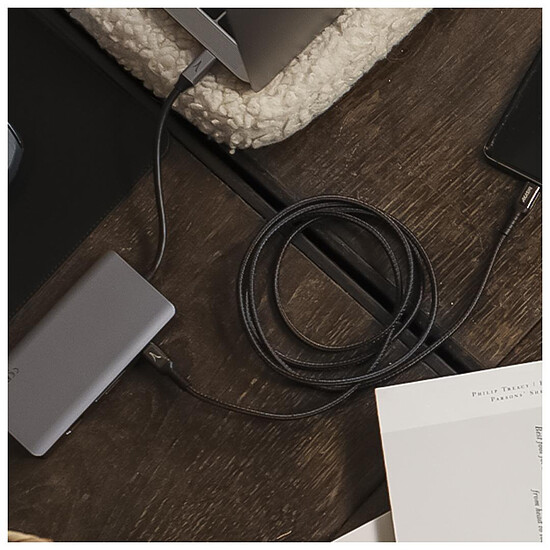 Adaptateurs et câbles Akashi Hub USB Type-C 9-en-1 - Autre vue