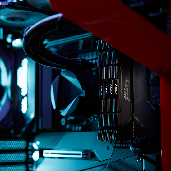 Mémoire RAM Kingston Fury Renegade - 2 x 16 Go (32 Go) - DDR4 3600 MHz - CL16 - Autre vue