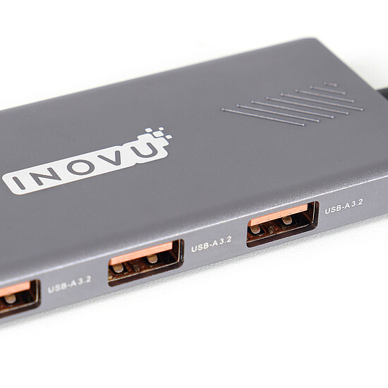 Hub USB INOVU Hub USB-C vers 3 USB-A, 3 USB-C et 1 USB-C 100W - Autre vue