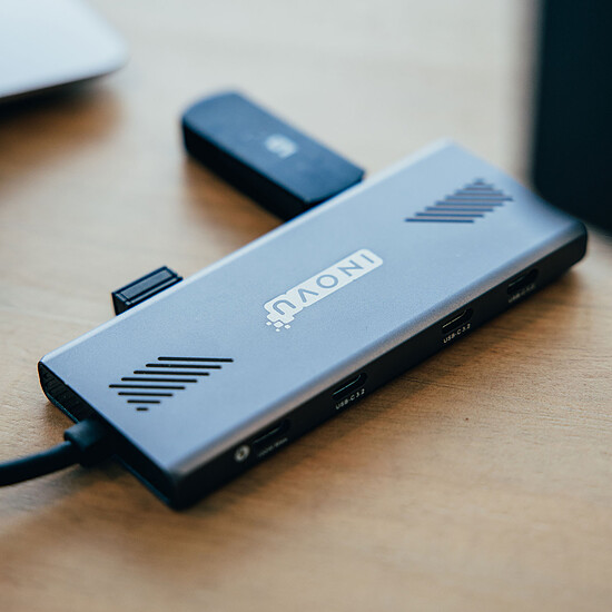 Hub USB INOVU Hub USB-C vers 3 USB-A, 3 USB-C et 1 USB-C 100W - Autre vue