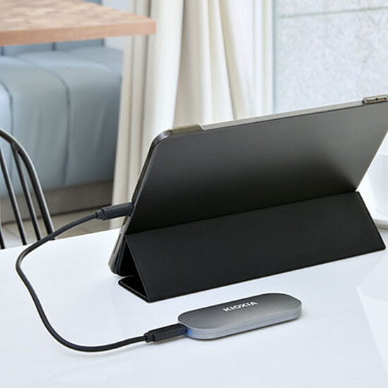 SSD externe KIOXIA EXCERIA PLUS 1 To - Autre vue