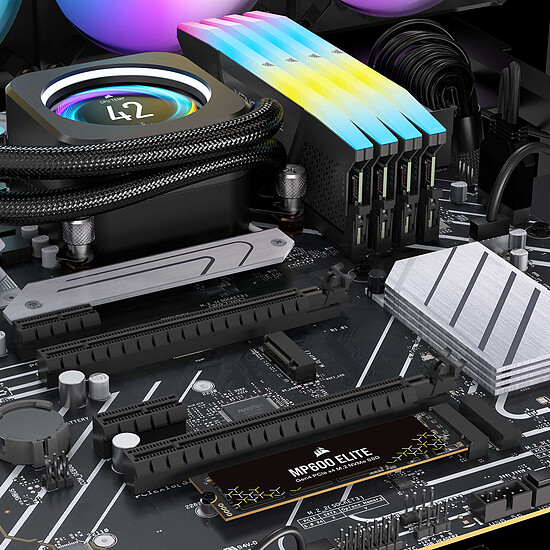 Disque SSD Corsair MP600 Elite - 4 To - Autre vue