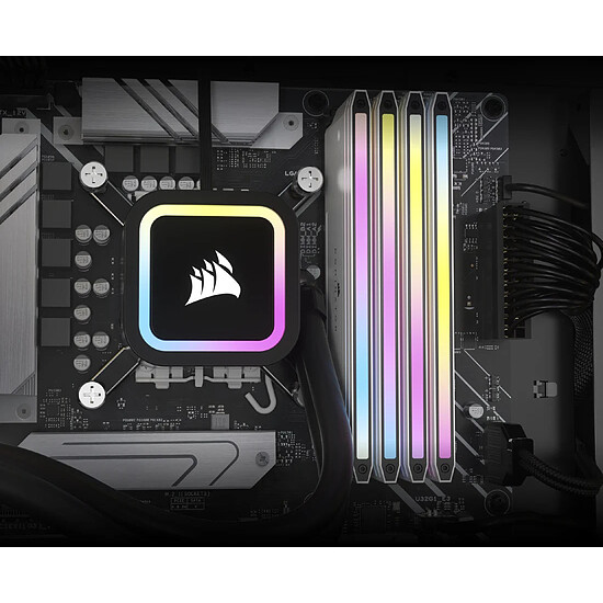 Mémoire RAM Corsair Dominator Titanium RGB DDR5 - Kit d'éclairage Blanc - Autre vue