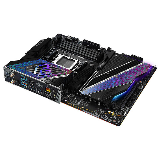 Carte mère ASRock X870E Nova WiFi - Autre vue
