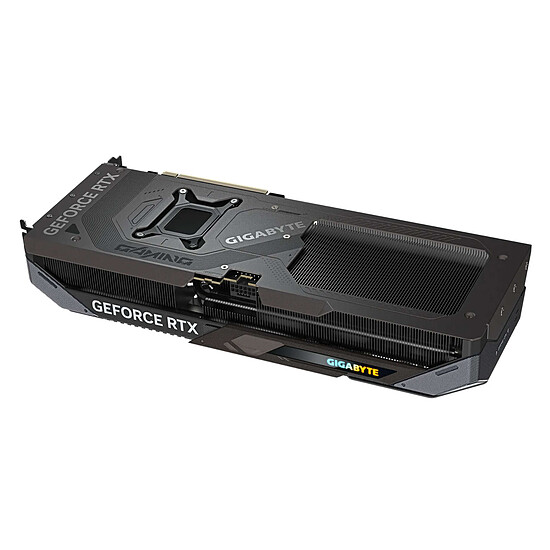 Carte graphique Gigabyte GeForce RTX 5070 GAMING OC 12G - Autre vue
