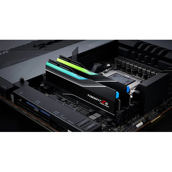 Mémoire RAM G.Skill Trident Z5 Neo RGB Black - 2 x 32 Go (64 Go) - DDR5 6000 MHz - CL36 - Autre vue