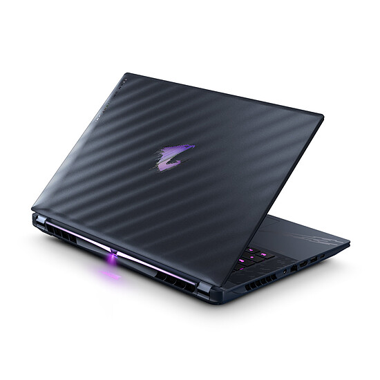 PC portable Aorus Master 16 BXHC4FRE64SP - Autre vue