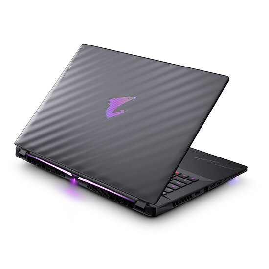 PC portable Aorus Master 18 BZHC6FRD45SP - Autre vue