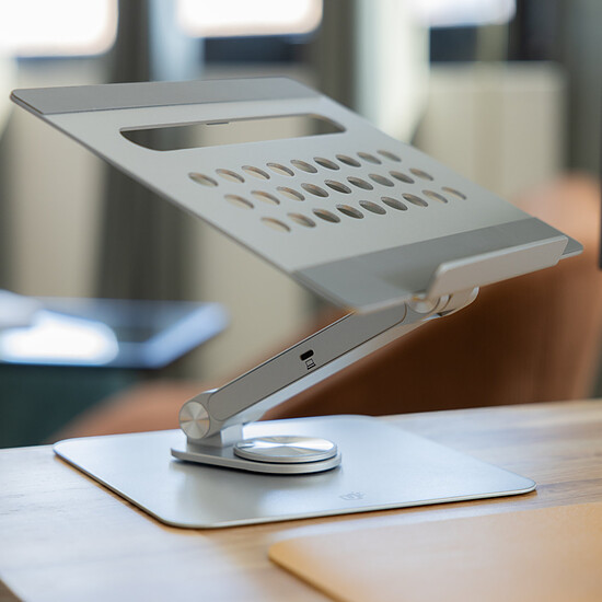 Station d'accueil PC portable INOVU Support rotatif 360° avec Hub USB-C 6-en-1 - Autre vue