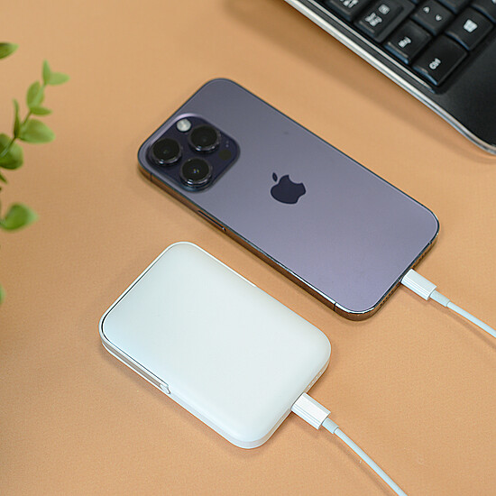 Batterie et powerbank Akashi Batterie de secours MagSafe 5000mAh  - Autre vue