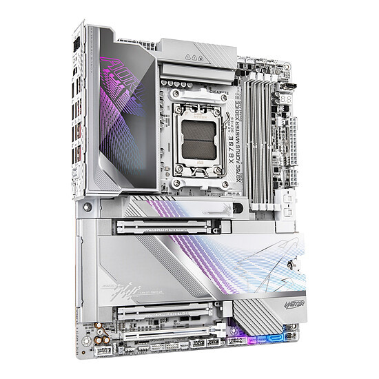 Carte mère Gigabyte X870E AORUS MASTER X3D ICE - Autre vue