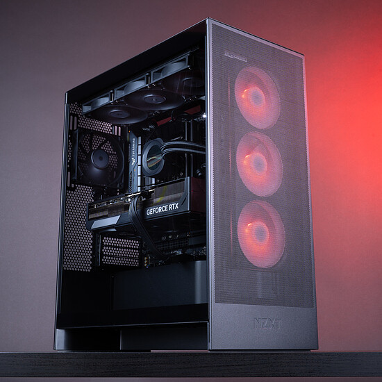 PC de bureau PC Gamer Ultimate - Win11 installé (version d'essai) - Occasion - Autre vue