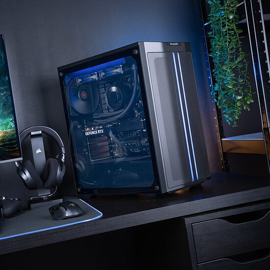 PC de bureau PC Gamer Hellfire - Win11 installé (version d'essai) - Autre vue