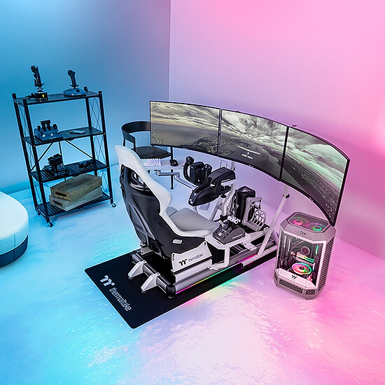 Siège de simulation de vol Thermaltake GF500 - Blanc - Autre vue