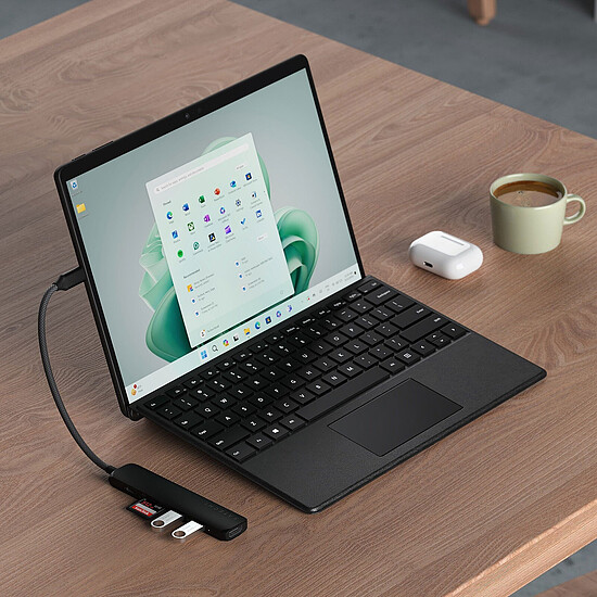 Hub USB SATECHI Multiports USB-C Slim 6-en-1 - Noir - Autre vue