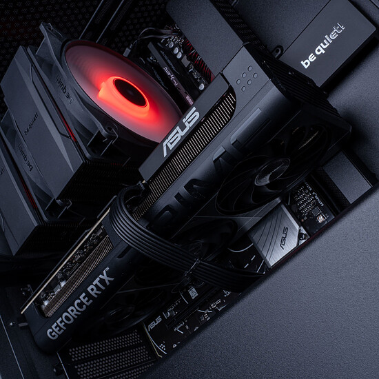 PC de bureau PC Gamer Hellfest Altar - Win11 installé (version d'essai) - Autre vue