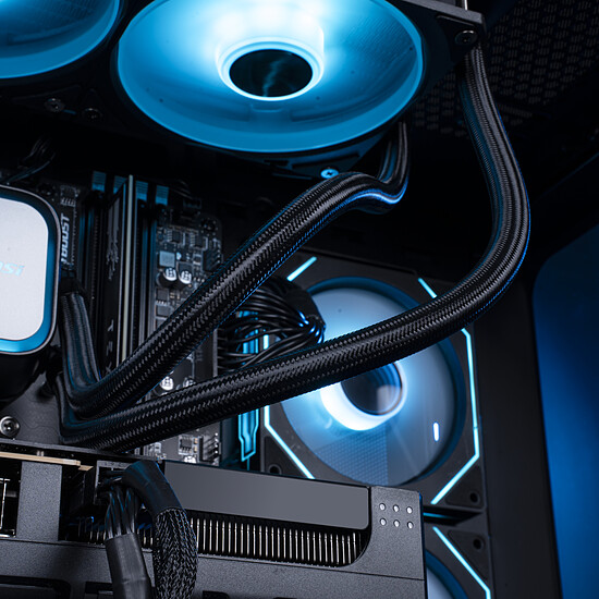 PC de bureau PC Gamer Sparkle - Win11 installé (version d'essai) - Autre vue