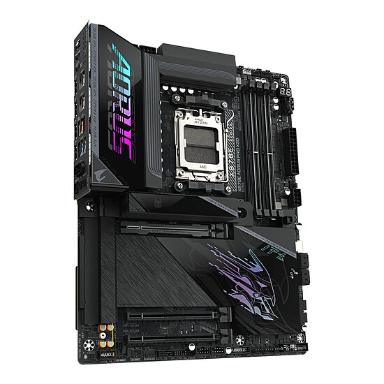Carte mère Gigabyte X870E AORUS PRO X3D - Autre vue